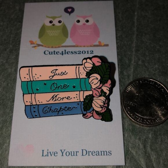 Just One More Chapter Book Pin Brooch - Picture 1 of 2